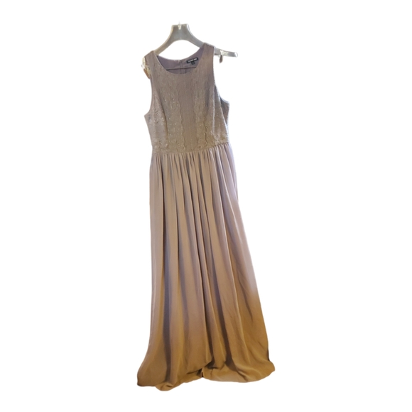 Gianni Bini Maxi GOWN with chiffon skirt. Lilac color, size 6. - Picture 2 of 9